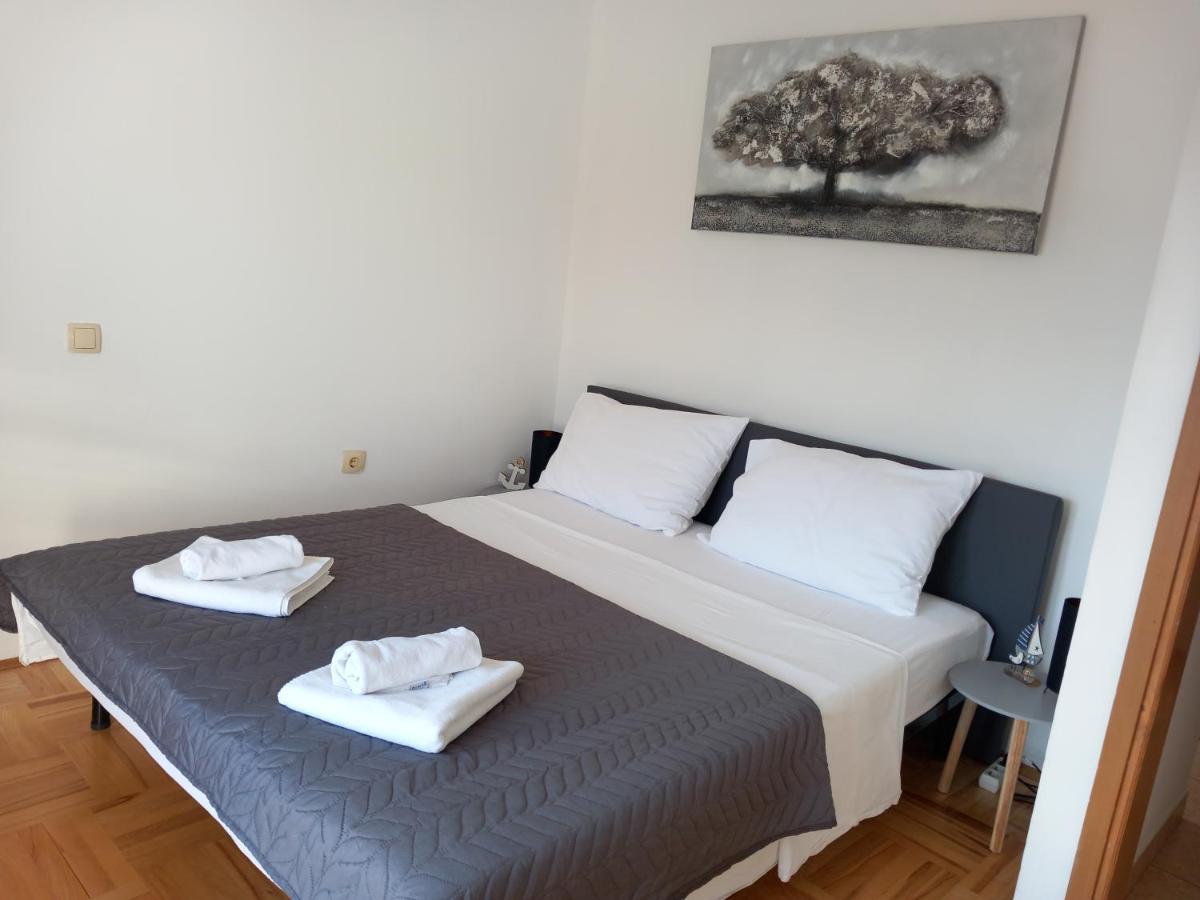 Apartments Mira Lopar Extérieur photo